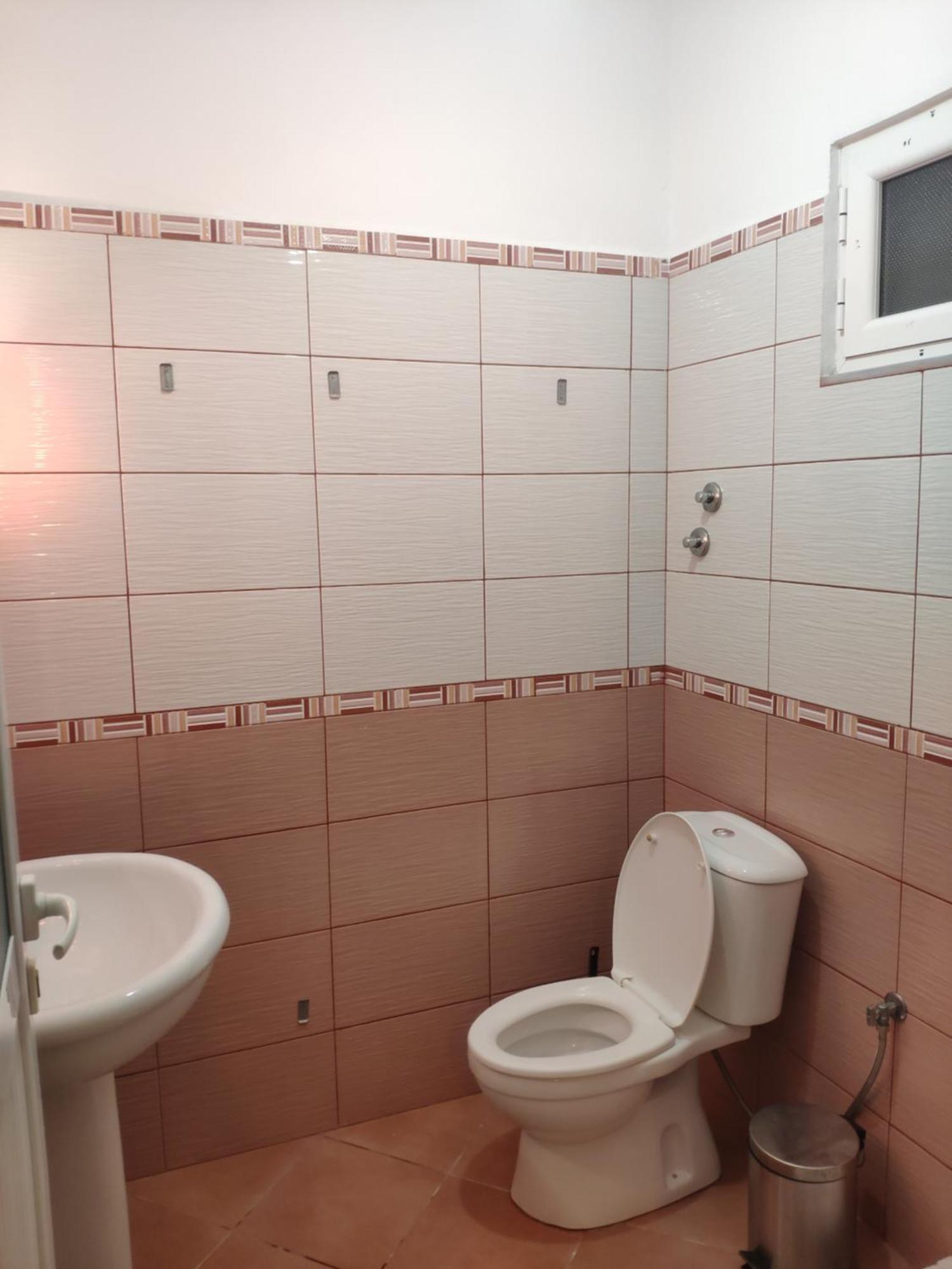 Kolagji Rooms Lukovë Extérieur photo